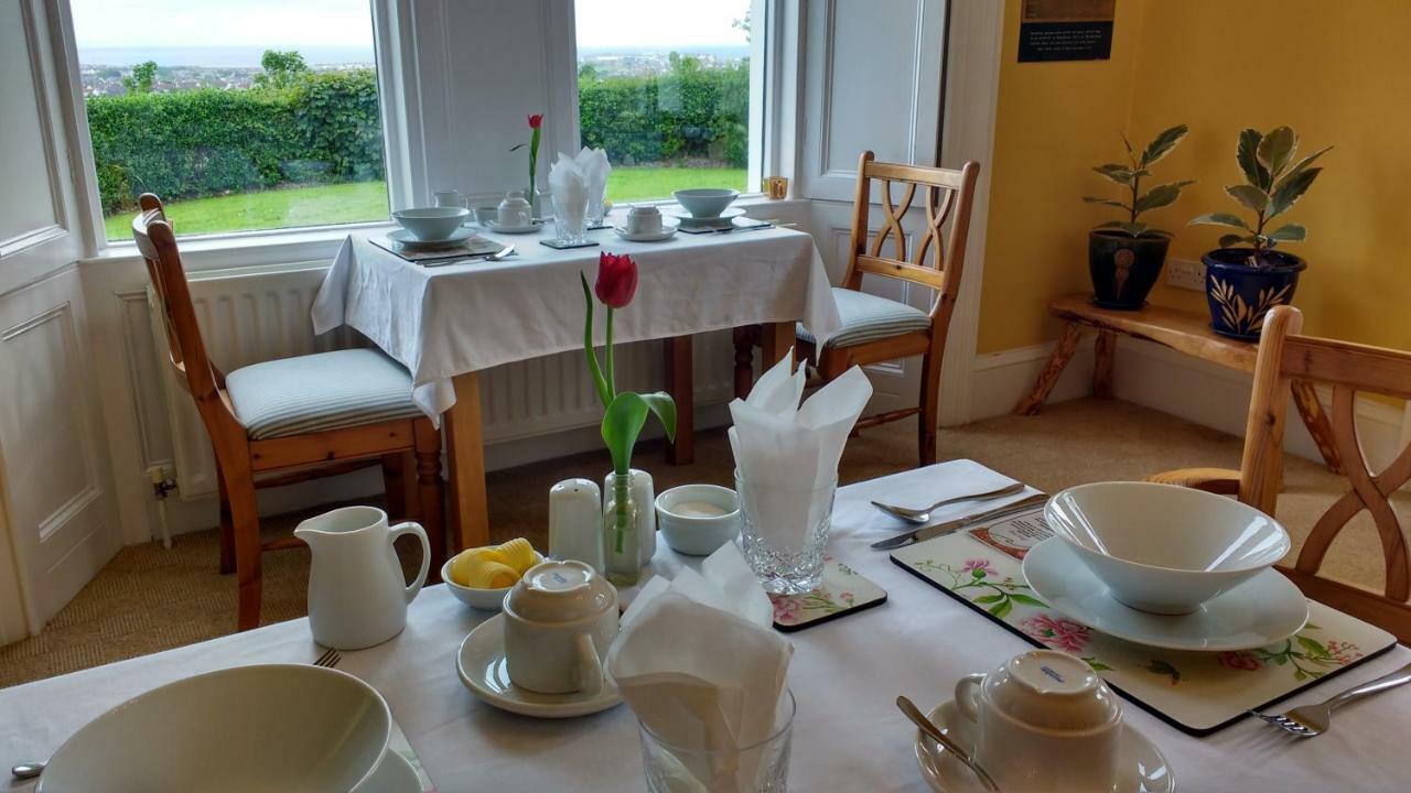 Rush View Bed and Breakfast Portrush Eksteriør billede